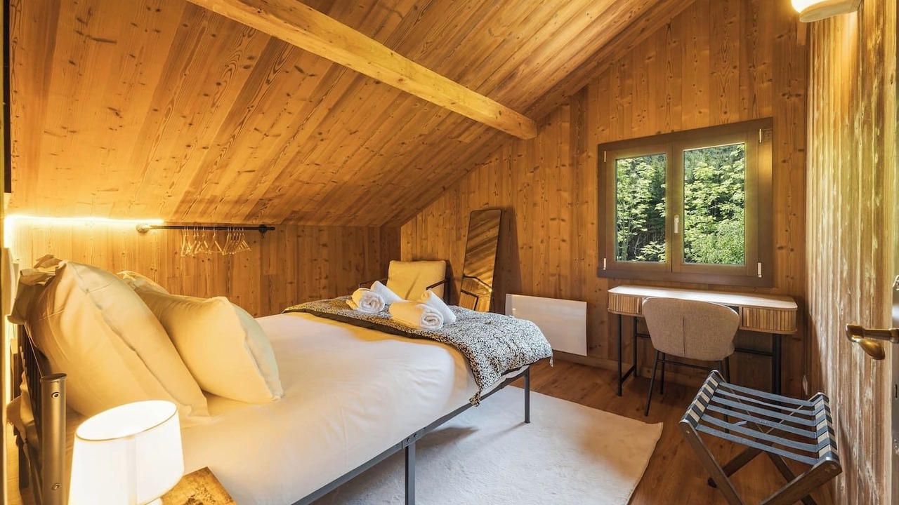 Photo of Bedroom in Les Tines