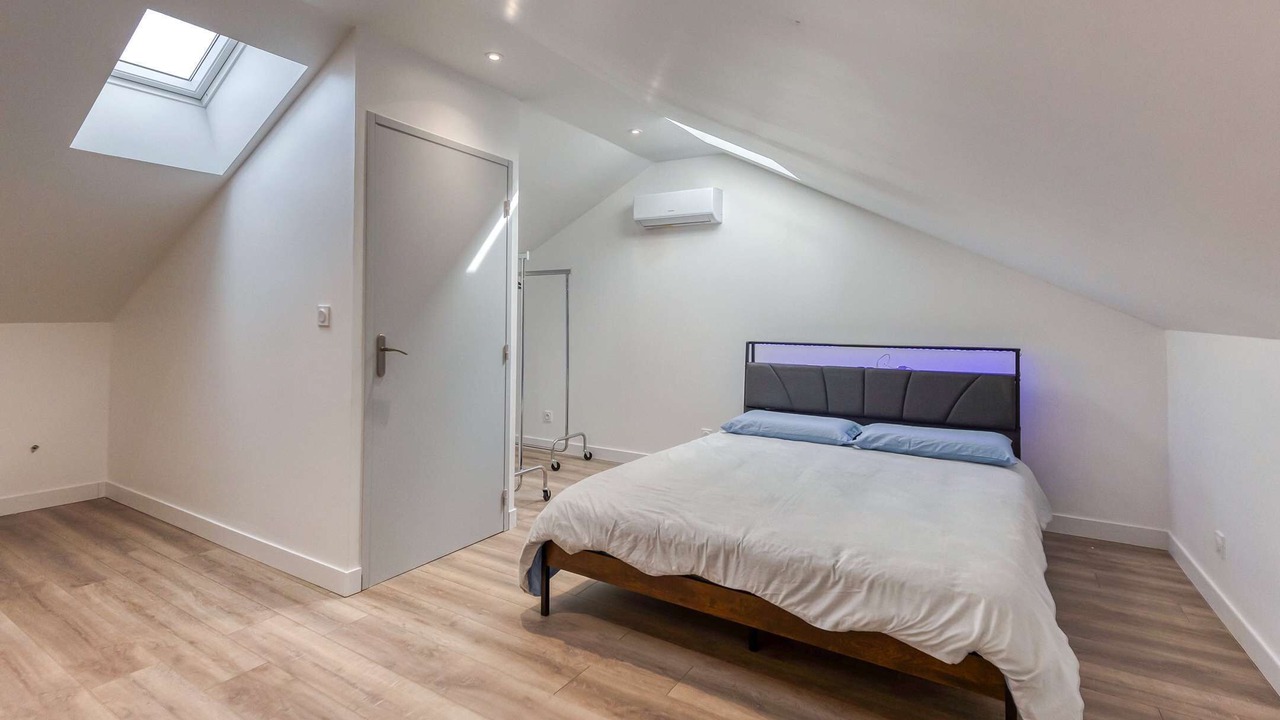 Photo of Bedroom in Le Pont-de-Claix