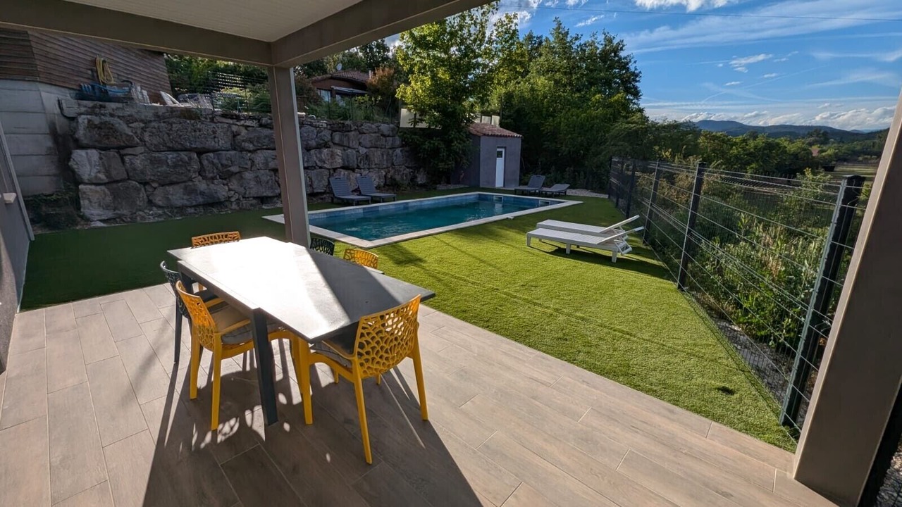 Photo of Outdoor in Montreal