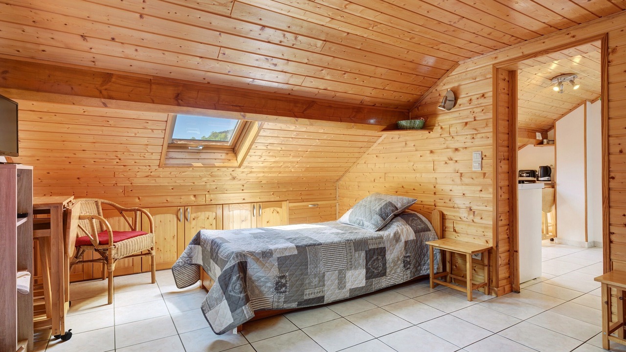 Photo of Bedroom in Engins