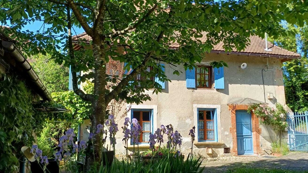 Photo of Outdoor in Pressins