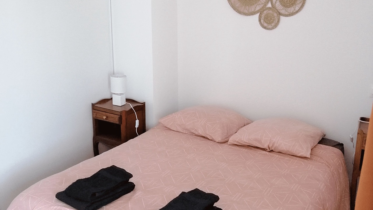 Photo of Bedroom in Montsalvy