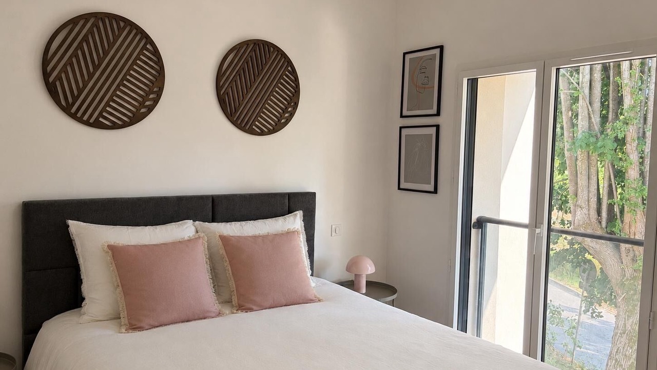 Photo of Bedroom in Collonges-sous-Saleve