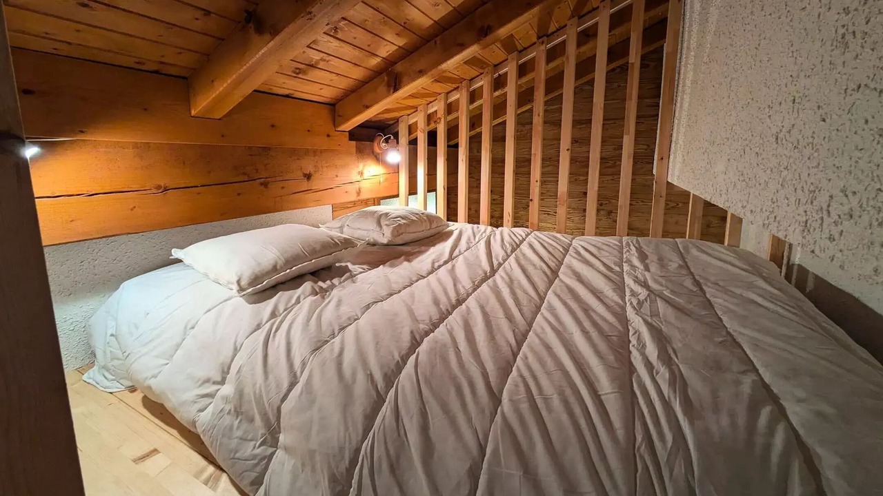 Photo of Bedroom in Areches