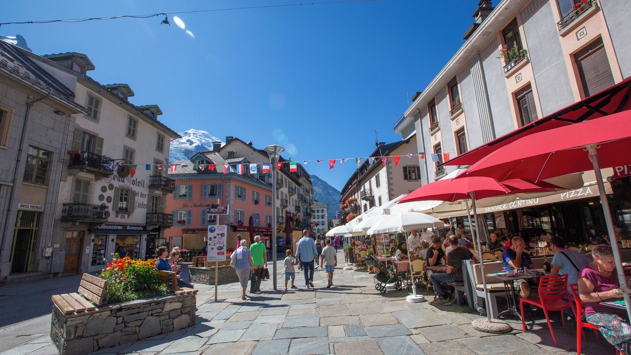Photo of Others in Les Tines