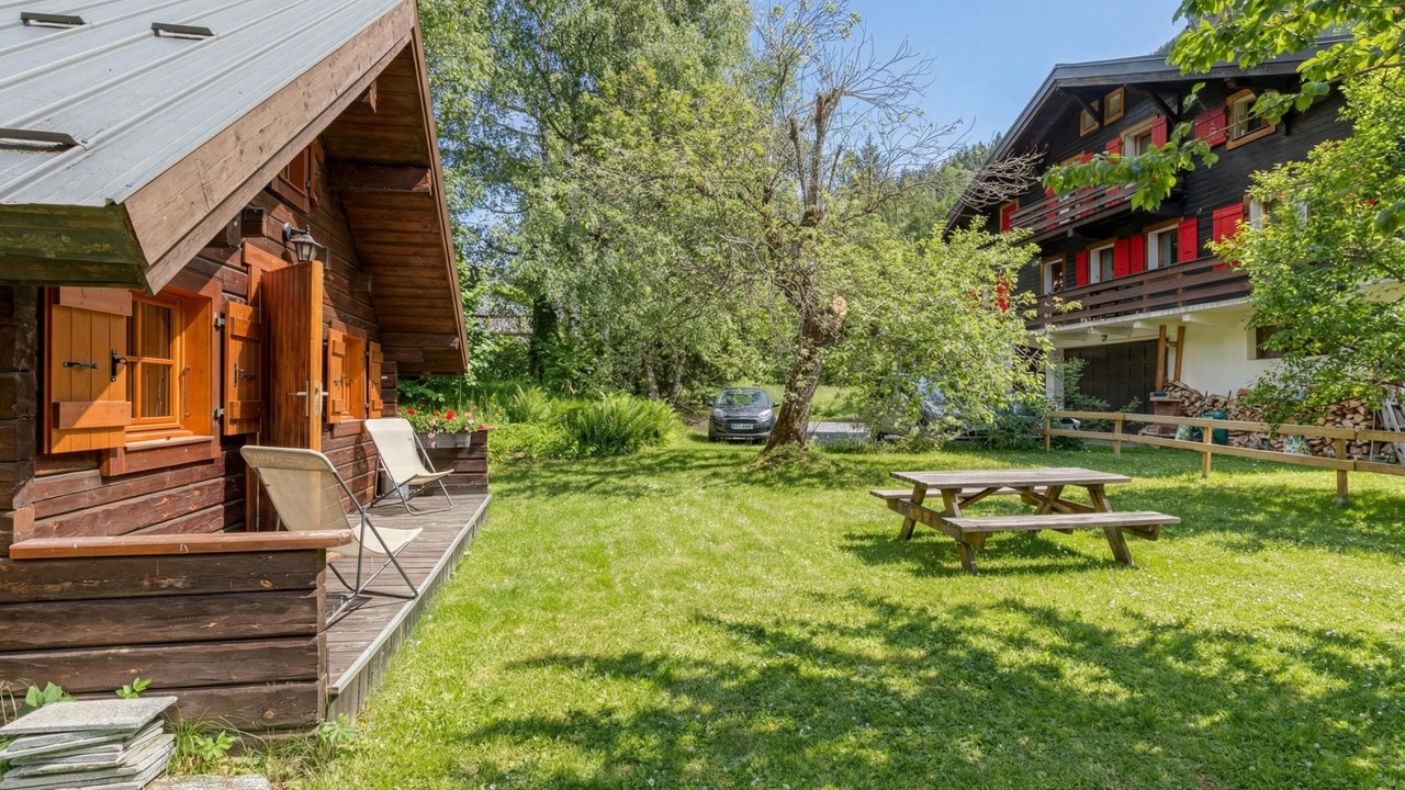 Photo of Outdoor in Les Tines