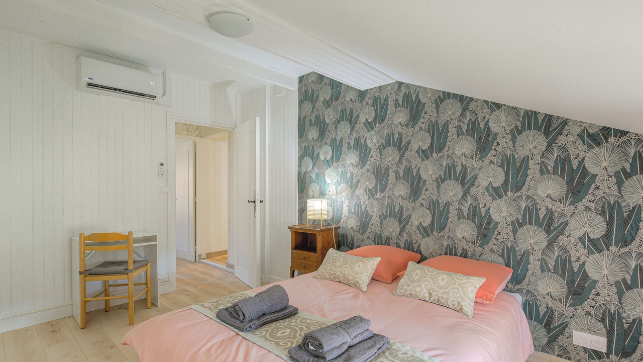 Photo of Bedroom in Lagnieu