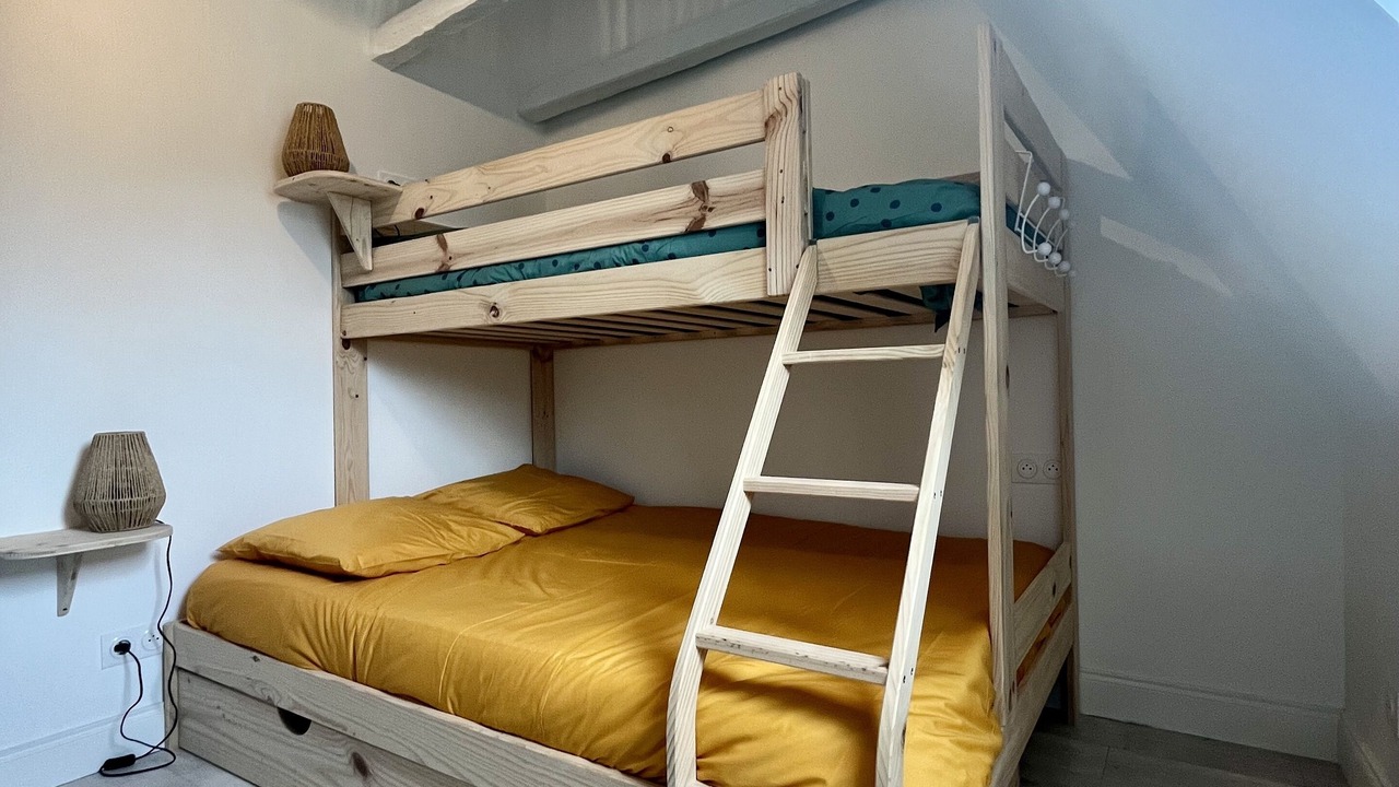 Photo of Bedroom in Pers