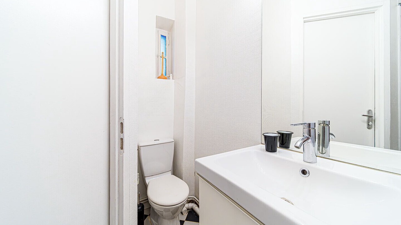 Photo of Bathroom in Voltaire - Saint Amour