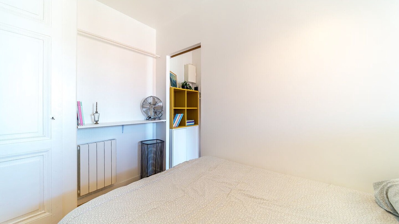 Photo of Bedroom in Voltaire - Saint Amour