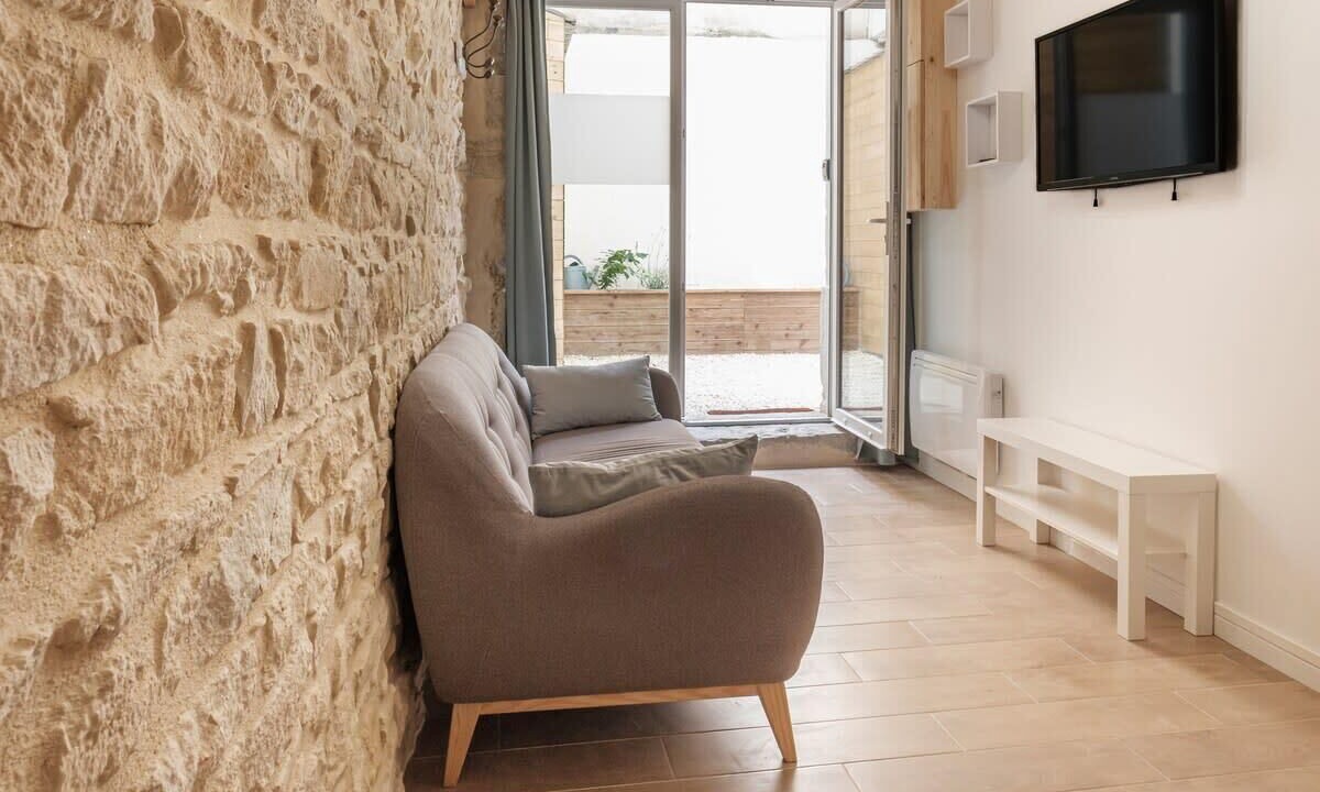 Photo of Livingroom in Voltaire - Saint Amour
