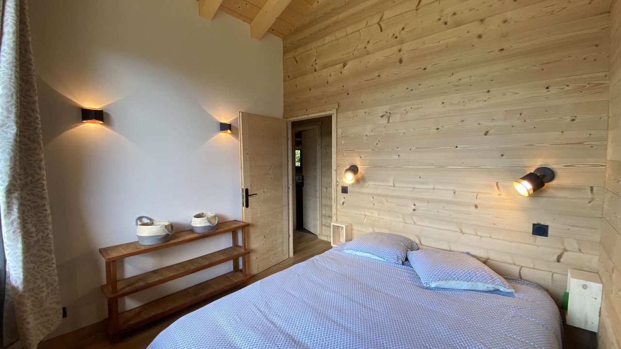 Photo of Bedroom in Areches
