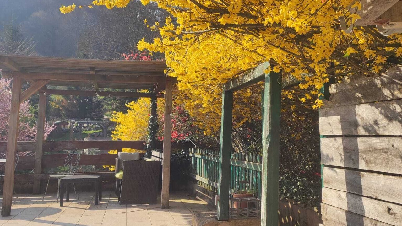 Photo of Patio Balcony in Yzeron