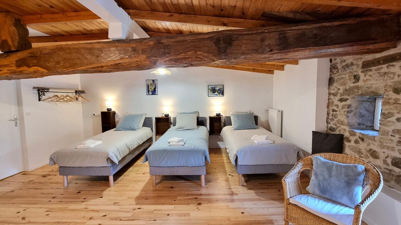 Photo of Bedroom in Saint-Denis-sur-Coise