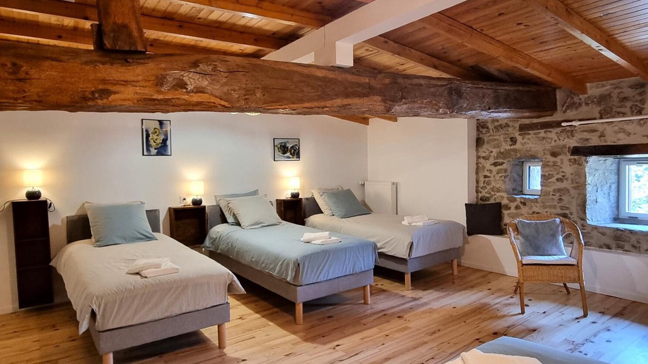 Photo of Bedroom in Saint-Denis-sur-Coise