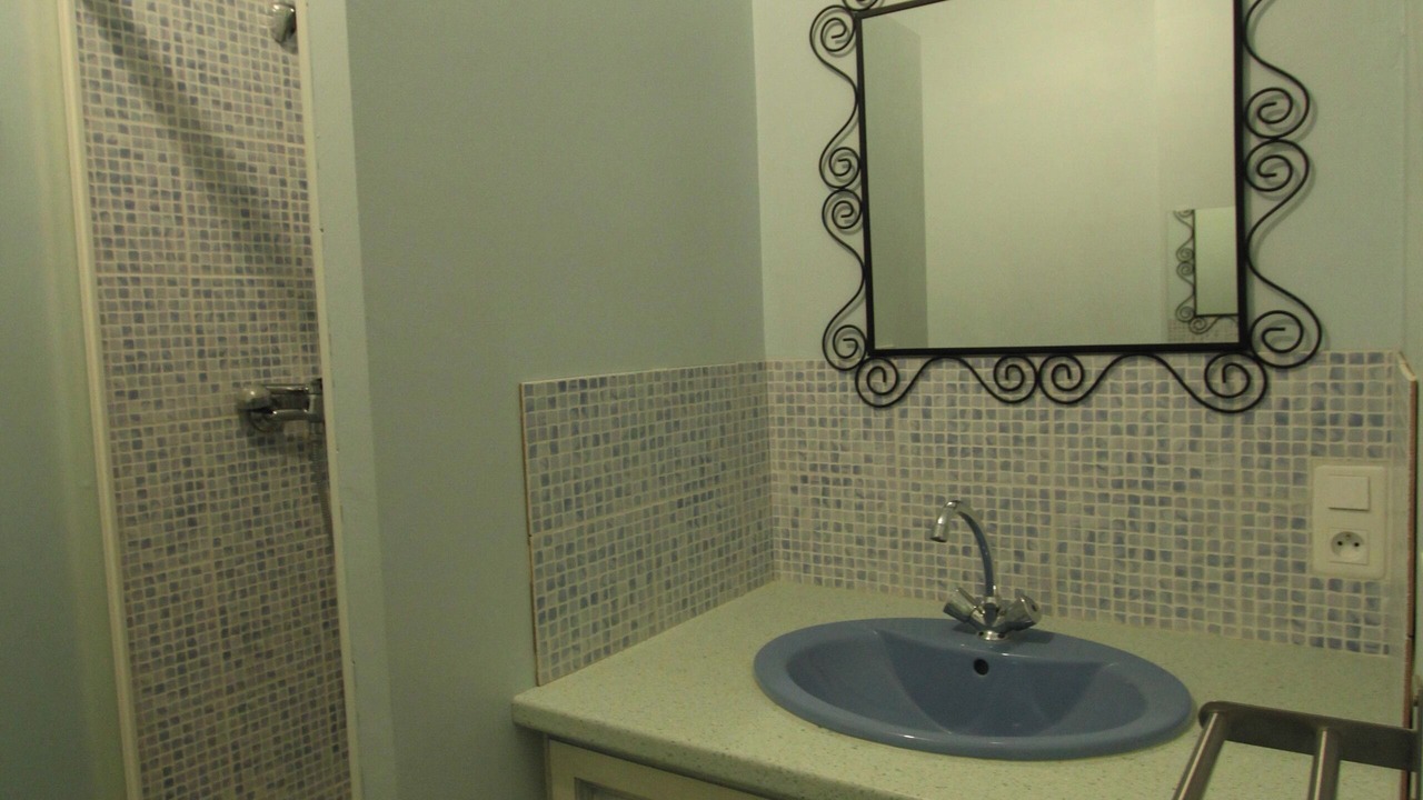 Photo of Bathroom in Marcillac-Vallon