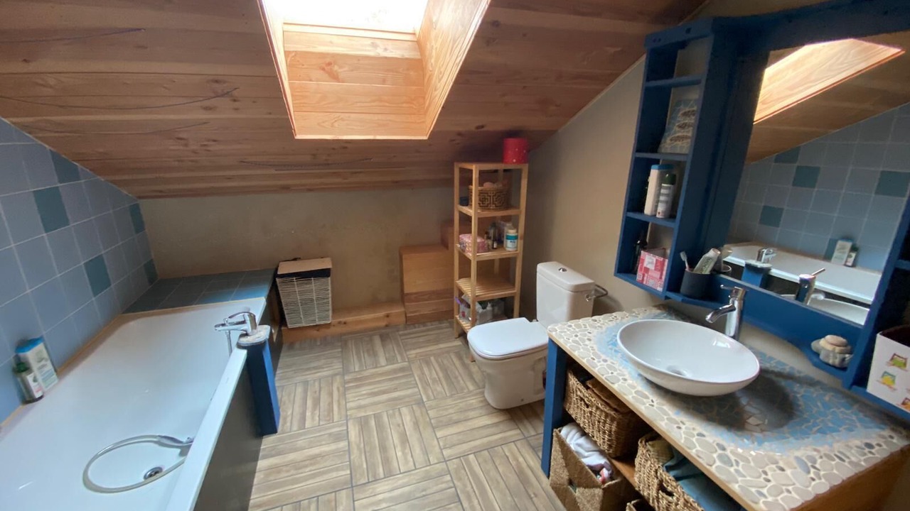 Photo of Bathroom in Saint-Antoine-l'Abbaye