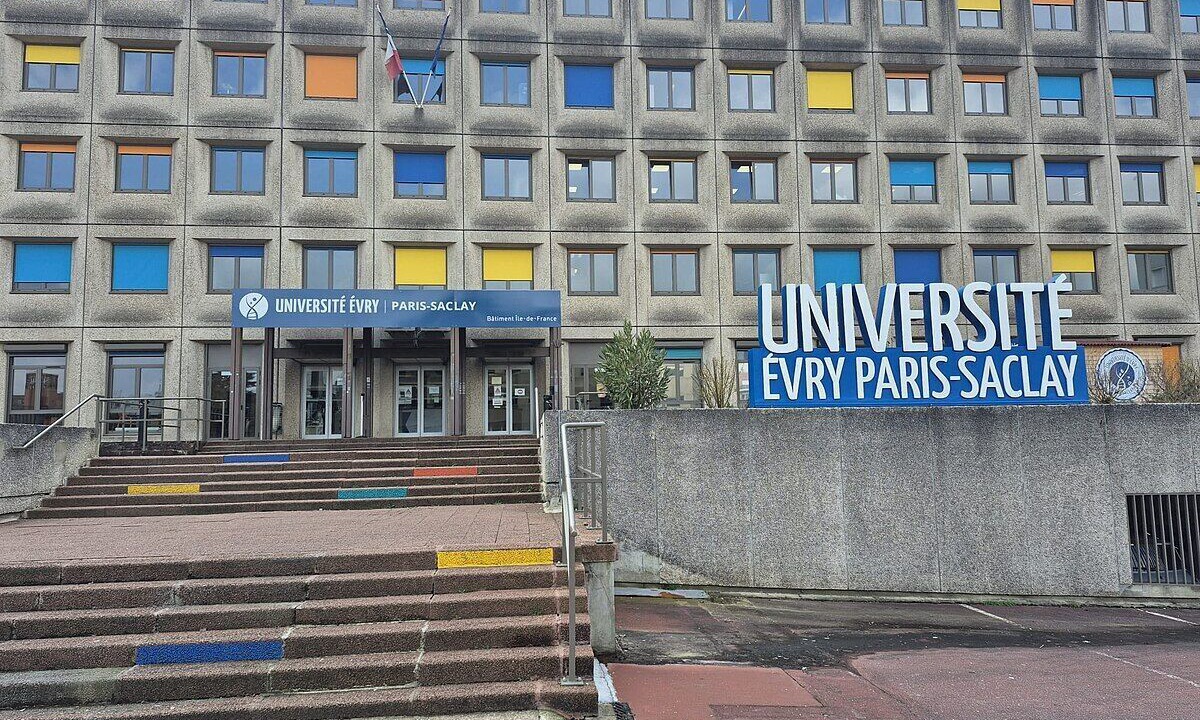 Photo of Outdoor in Center