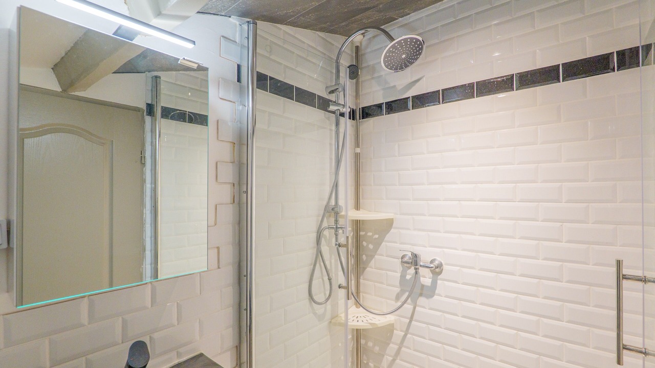 Photo of Bathroom in Laurac-en-Vivarais
