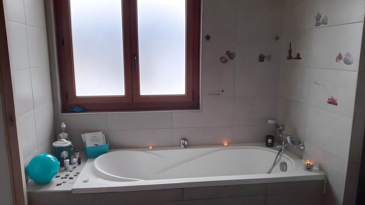 Photo of Bathroom in Cluses
