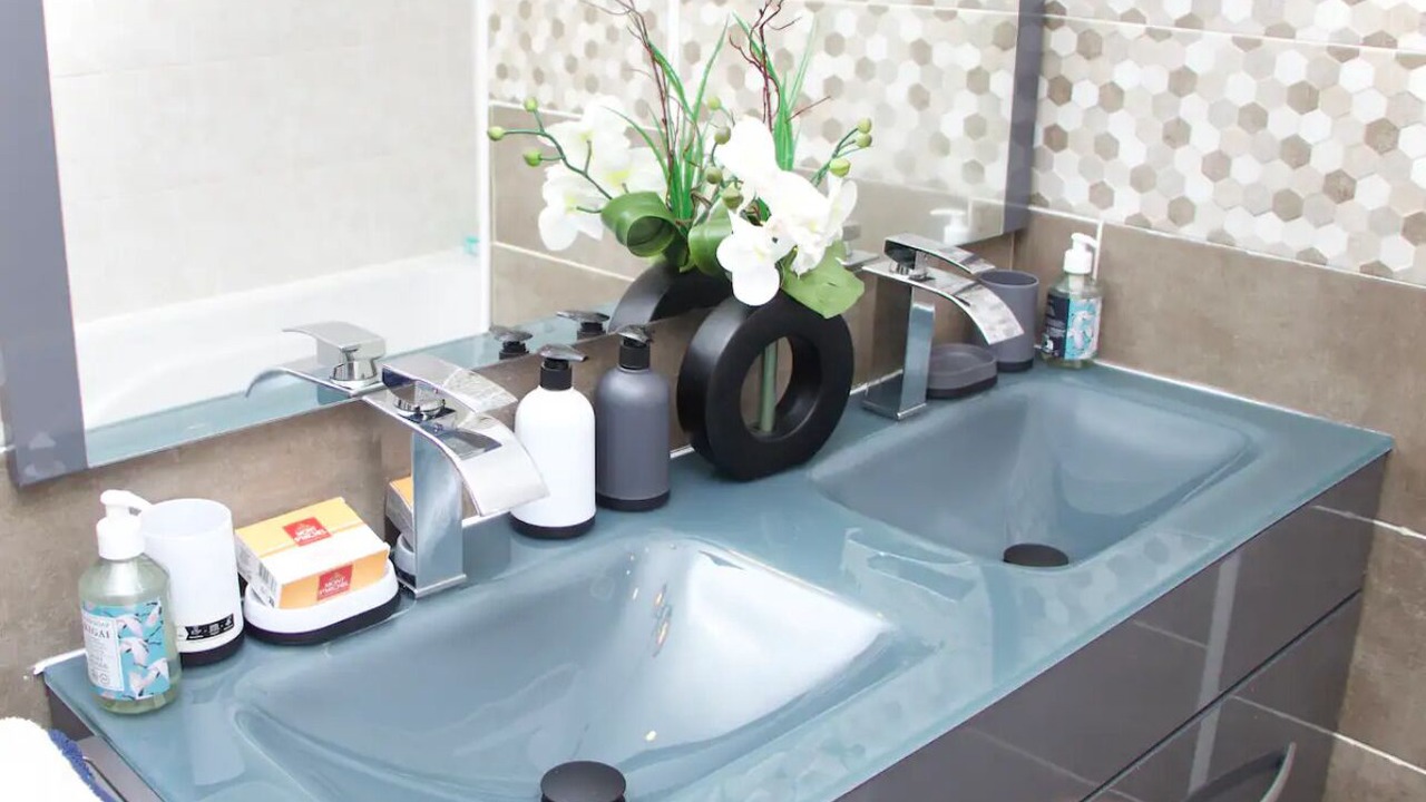 Photo of Bathroom in Cluses