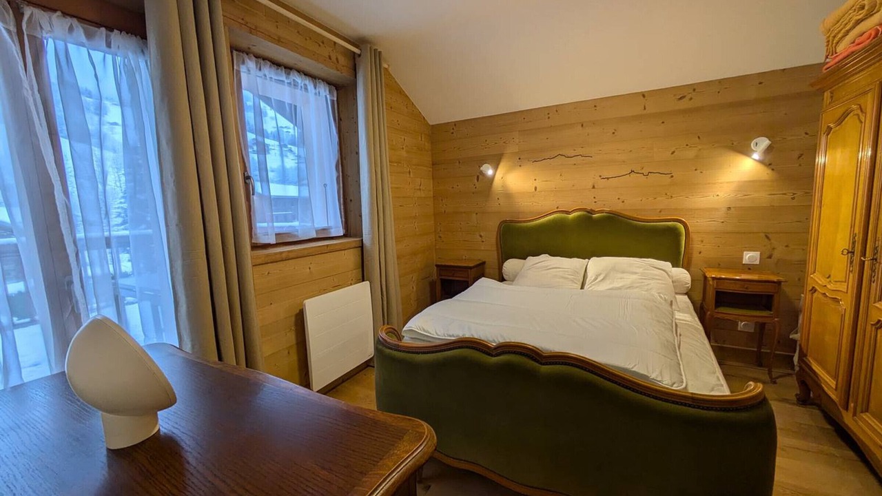 Photo of Bedroom in Areches