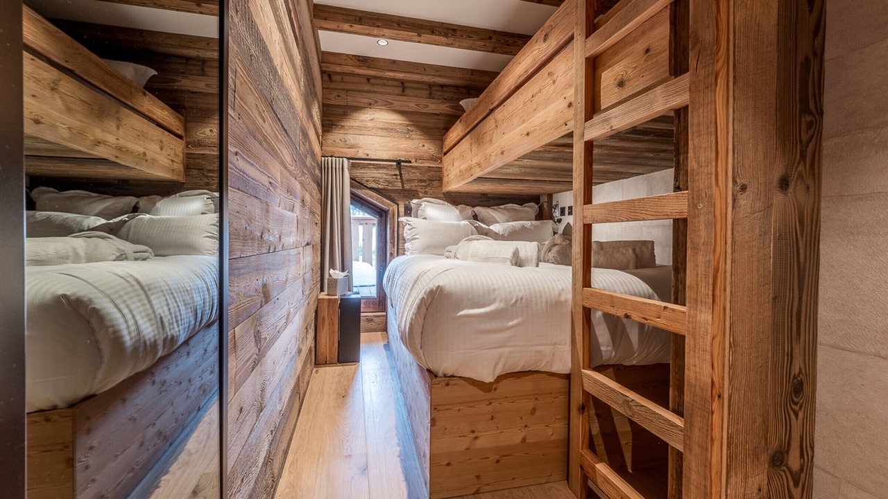 Photo of Bedroom in Meribel Centre