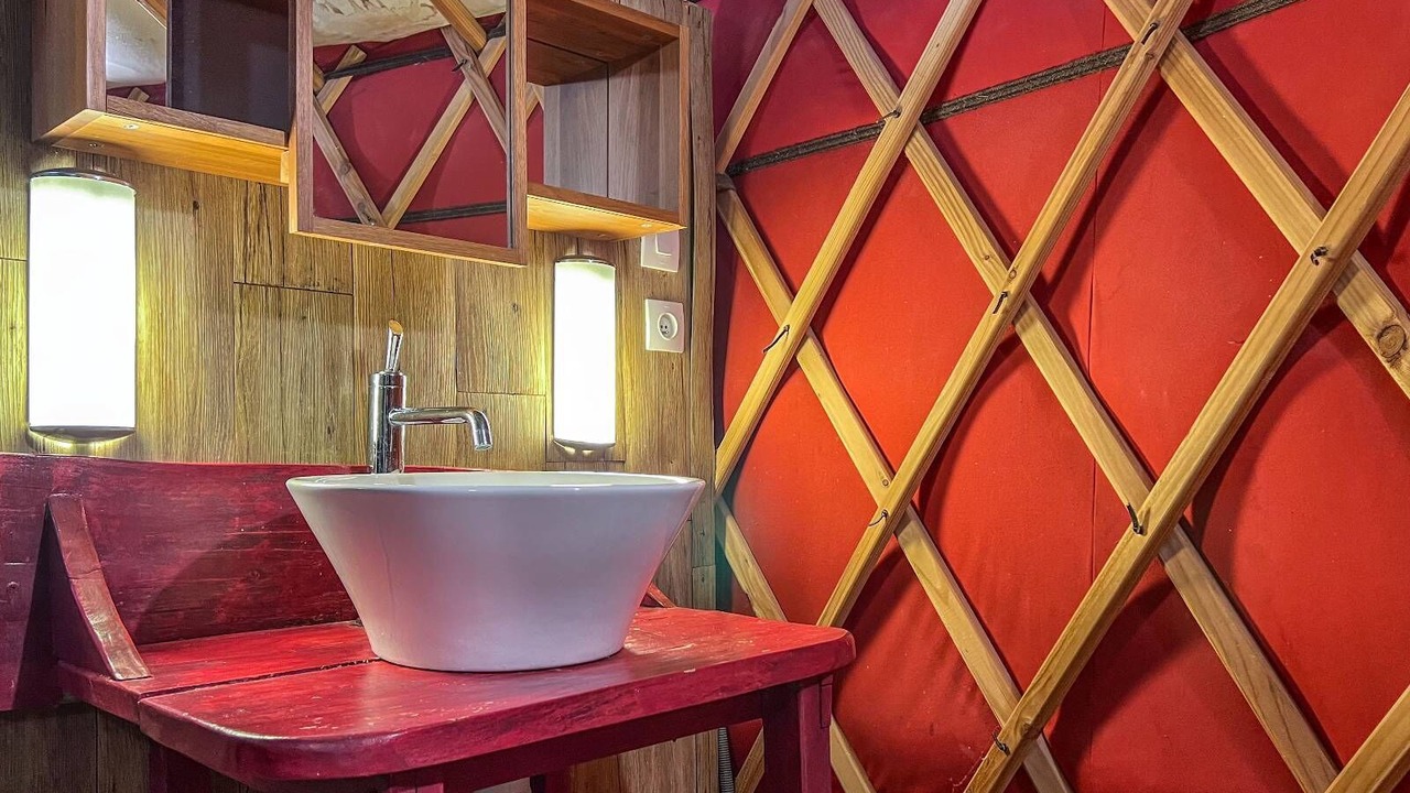 Photo of Bathroom in Chataigneraie Cantalienne