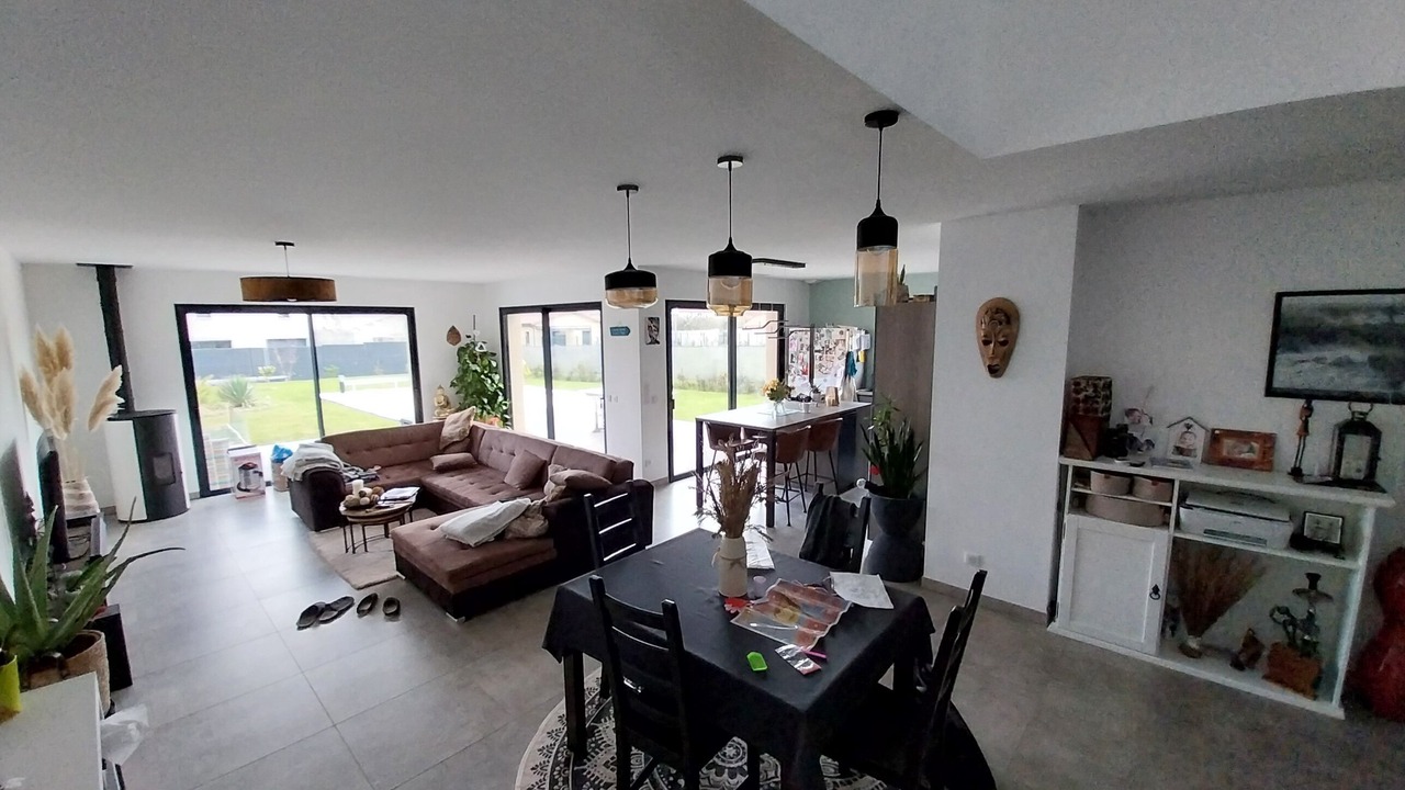Photo of Livingroom in Montanay