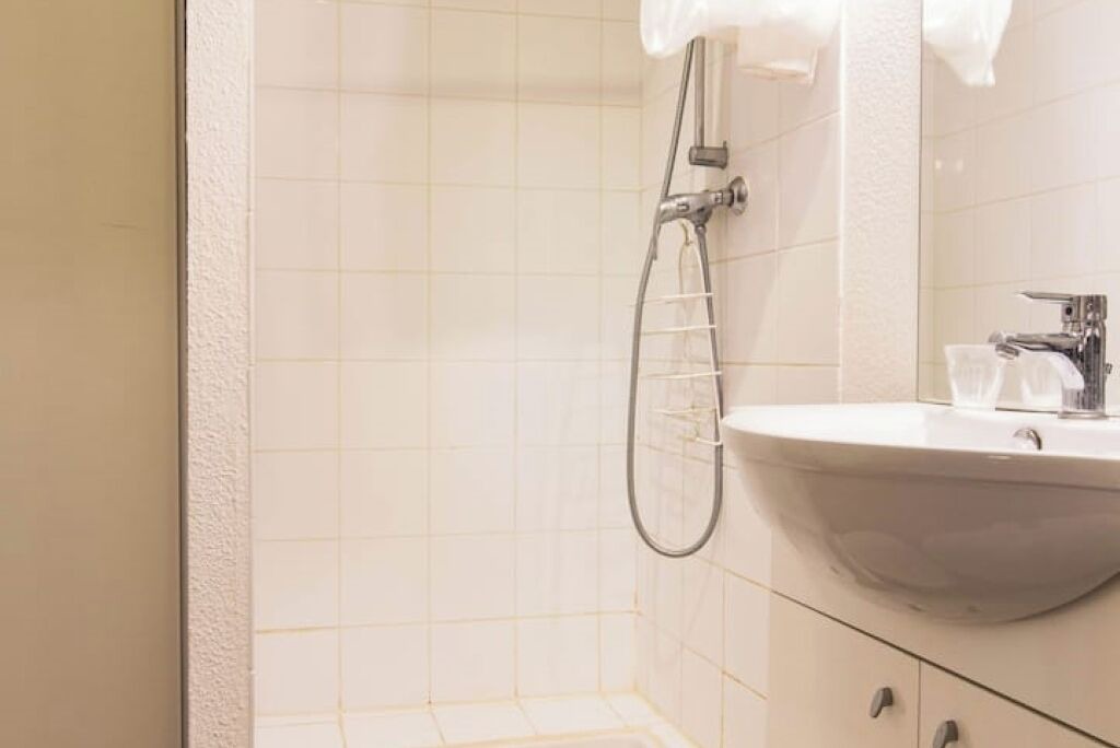 Photo of Bathroom in Secteur 2