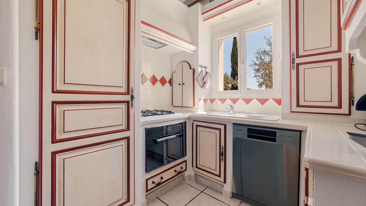 Photo of Kitchen in Saint-Maurice-dʼArdeche