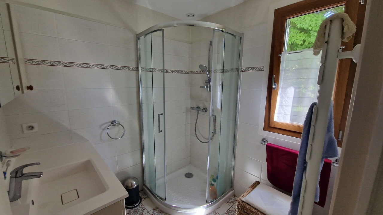 Photo of Bathroom in Viviers-du-Lac