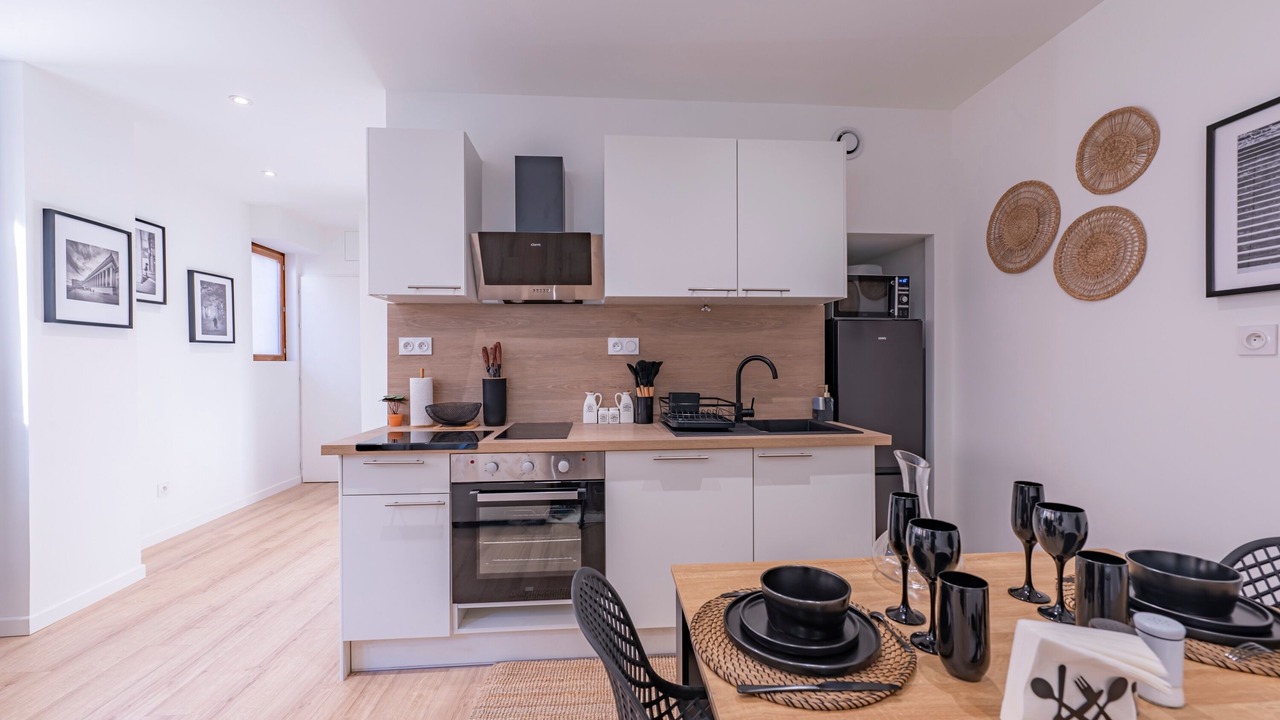 Photo of Kitchen in La Cote-Saint-Andre