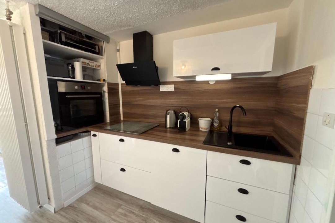 Photo of Kitchen in Premanon