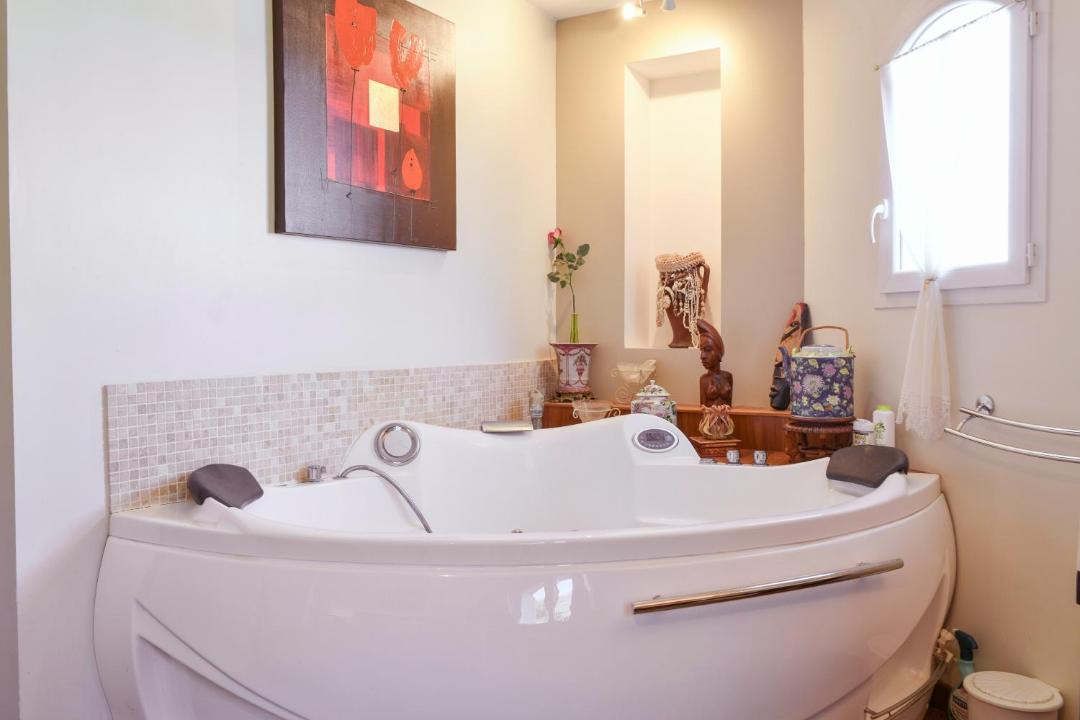 Photo of Bathroom in Veyssilieu