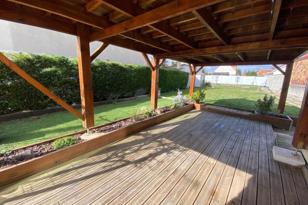 Photo of Patio Balcony in Bretigny-sur-Orge