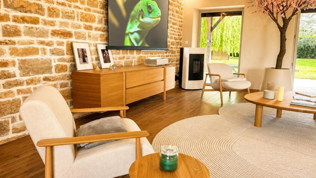 Photo of Livingroom in Milly-Lamartine