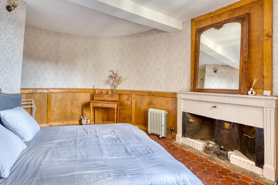 Photo of Bedroom in Montluel