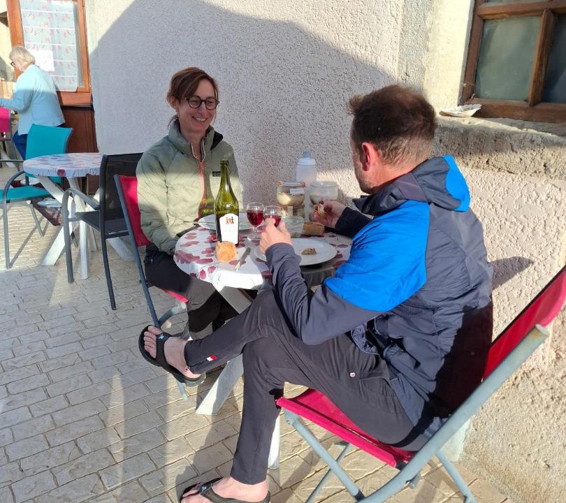 Photo of Others in Charezier