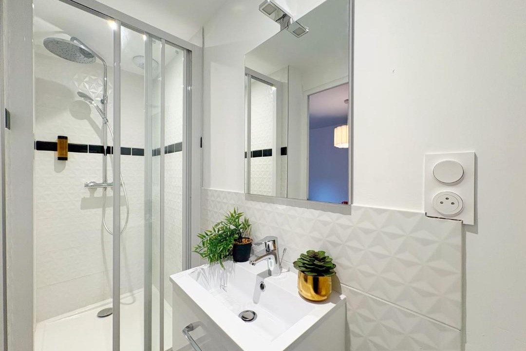 Photo of Bathroom in Richard Vitton - Chambovet