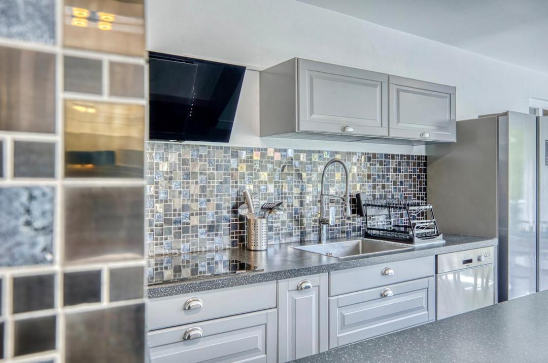 Photo of Kitchen in Saint-Genis-Pouilly