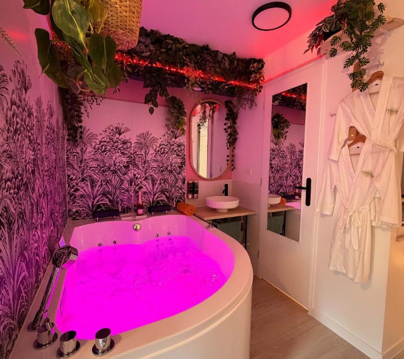 Photo of Bathroom in Sassenage