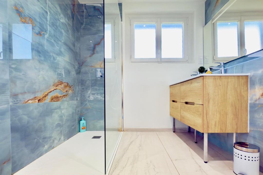 Photo of Bathroom in Fillinges