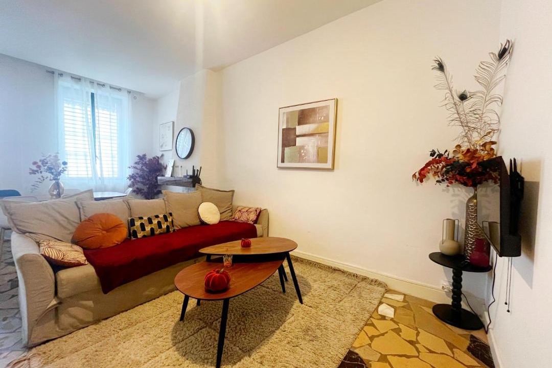 Photo of Livingroom in Richard Vitton - Chambovet