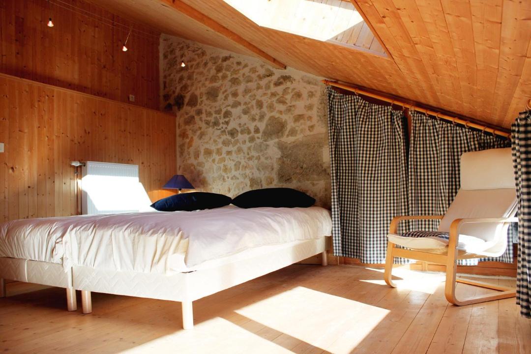 Photo of Bedroom in Champagne-en-Valromey