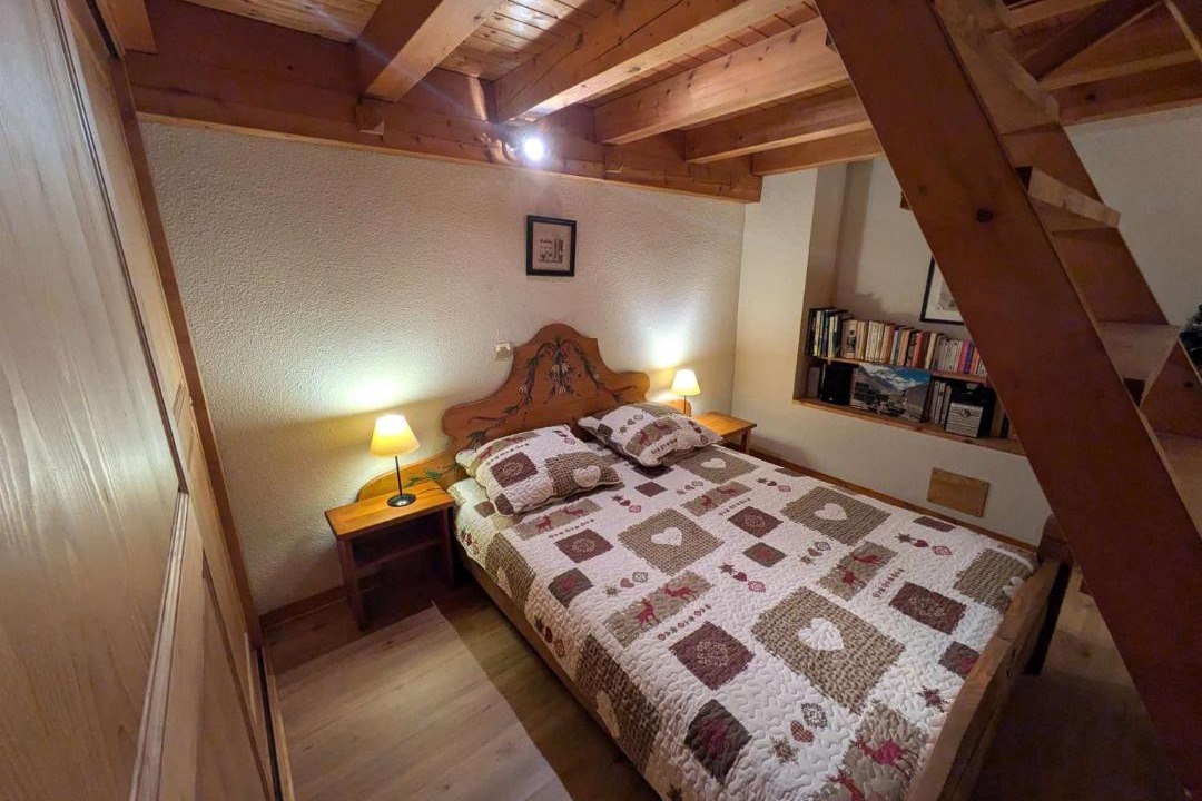 Photo of Bedroom in Areches
