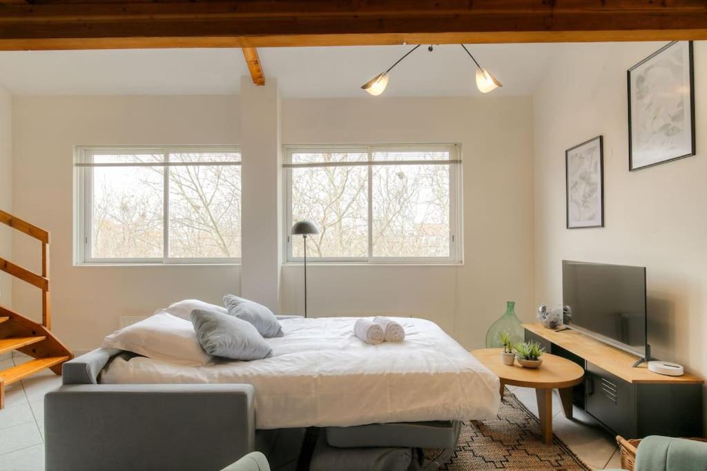 Photo of Bedroom in Voltaire - Saint Amour