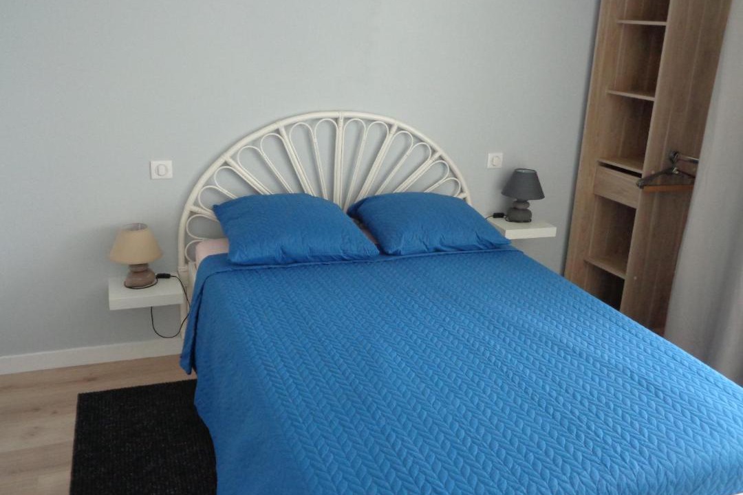 Photo of Bedroom in Saint-Etienne