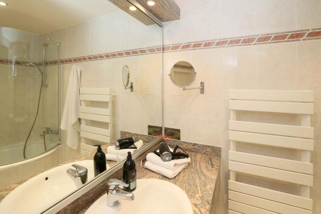 Photo of Bathroom in Thoiry