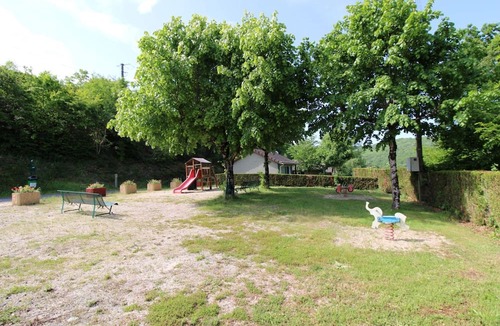 Arnac Cottage | Gite Arnac, 1 bedroom, 4 persons